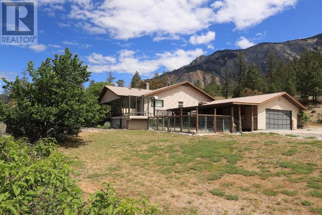 102 Pine Ridge Road, House detached with 2 bedrooms, 3 bathrooms and null parking in Lillooet BC | Image 42