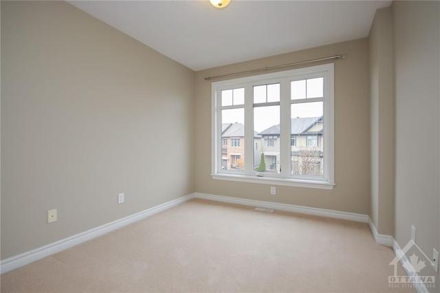 213 Butterfly Walk, Townhouse with 3 bedrooms, 2 bathrooms and 3 parking in Ottawa ON | Image 21