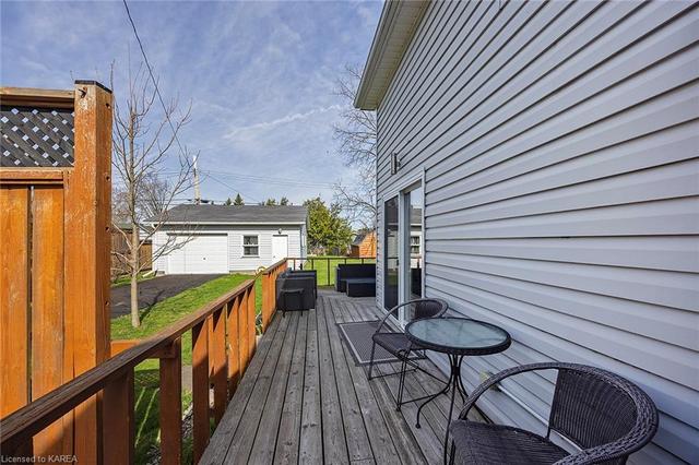 416 Garden Street, House detached with 3 bedrooms, 2 bathrooms and 7 parking in Gananoque ON | Image 32