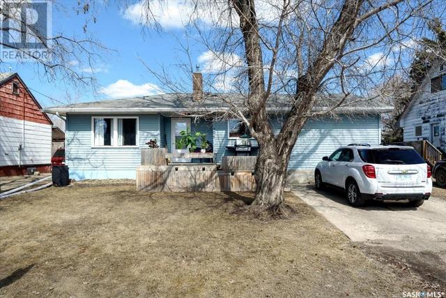 105 Edward Street, House detached with 3 bedrooms, 1 bathrooms and null parking in Balcarres SK | Image 8