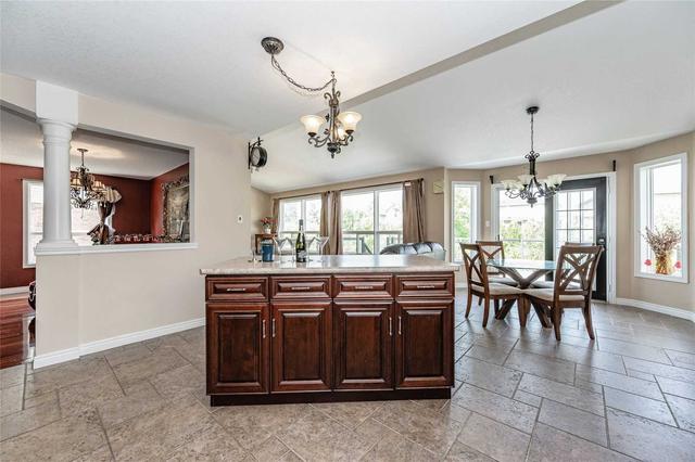 20 Whetstone Cres, House detached with 5 bedrooms, 4 bathrooms and 4 parking in Guelph ON | Image 2