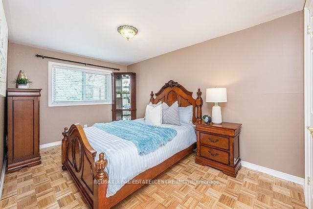 20 - 20 Carleton Pl, Townhouse with 3 bedrooms, 2 bathrooms and 3 parking in Brampton ON | Image 5