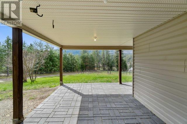 2457 Salmon River Road, House detached with 6 bedrooms, 3 bathrooms and 2 parking in Columbia Shuswap D BC | Image 71
