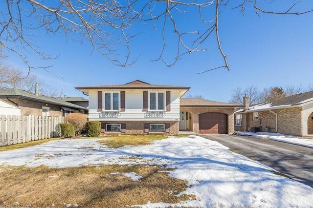 3220 Fairway Road, House detached with 5 bedrooms, 1 bathrooms and 5 parking in Niagara Falls ON | Image 12