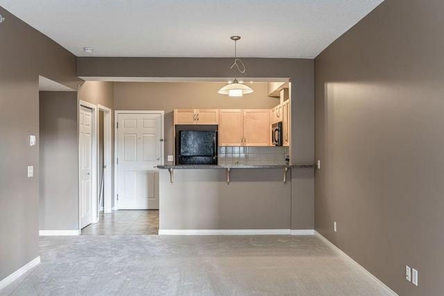 406 - 5720 2 Street Sw, Condo with 2 bedrooms, 2 bathrooms and 2 parking in Calgary AB | Image 8