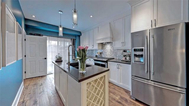 179 Gilbert Ave, House detached with 3 bedrooms, 4 bathrooms and 1 parking in Toronto ON | Image 38