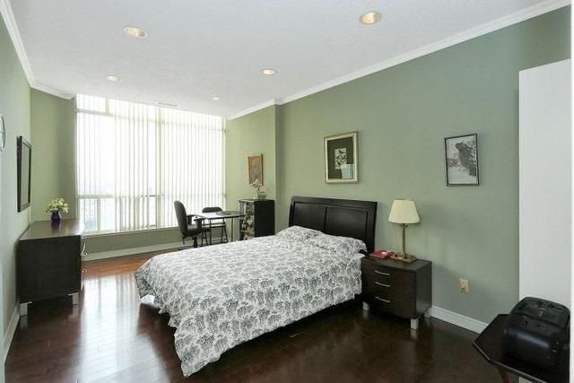 Uph2 - 1 Clark Ave, Condo with 4 bedrooms, 3 bathrooms and 2 parking in Vaughan ON | Image 12