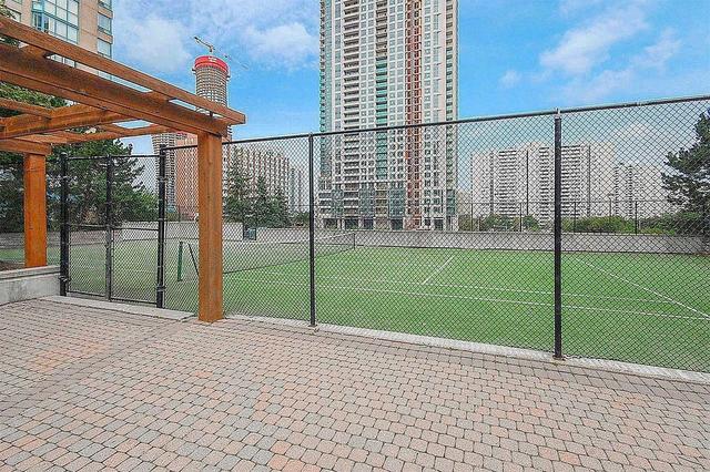 1406 - 285 Enfield Pl, Condo with 2 bedrooms, 2 bathrooms and 1 parking in Mississauga ON | Image 16