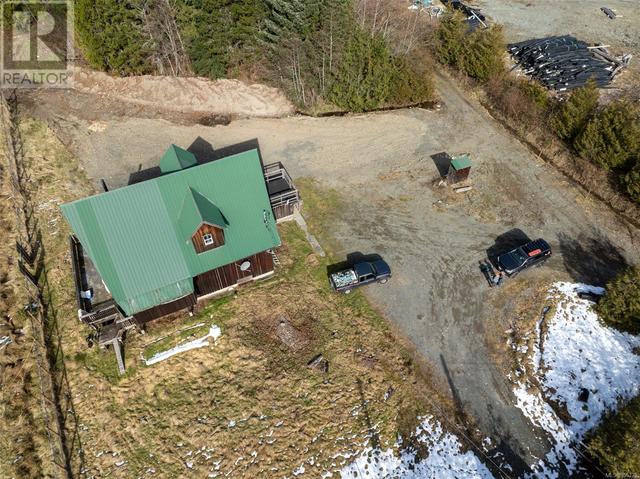 1803 Twin Peaks Rd, House detached with 2 bedrooms, 2 bathrooms and null parking in Mount Waddington C BC | Image 5
