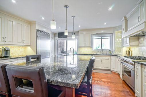 2311 Nikanna Rd, House detached with 4 bedrooms, 3 bathrooms and 4 parking in Mississauga ON | Image 3