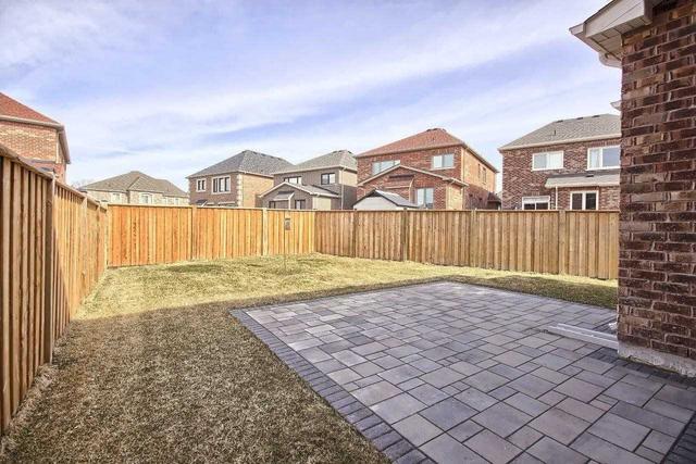 15 Sharonview Cres, House detached with 4 bedrooms, 3 bathrooms and 7 parking in East Gwillimbury ON | Image 20