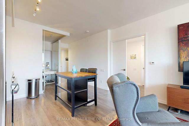 414 - 4208 Dundas St W, Condo with 2 bedrooms, 2 bathrooms and 1 parking in Toronto ON | Image 6