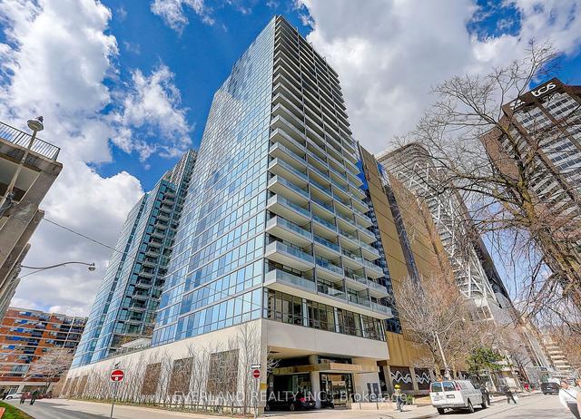 1201 - 210 Simcoe St, Condo with 1 bedrooms, 1 bathrooms and 0 parking in Toronto ON | Image 1