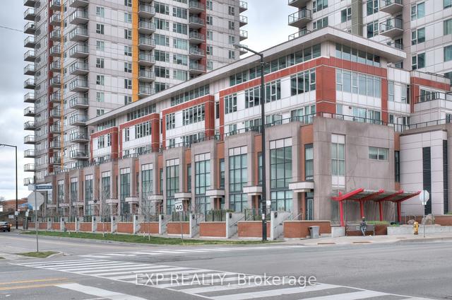 6 - 11 Town Centre Crt, Townhouse with 2 bedrooms, 2 bathrooms and 1 parking in Toronto ON | Image 1