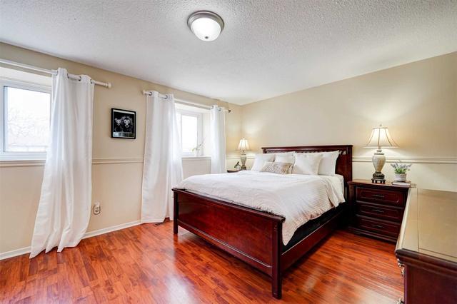 76 - 105 Hansen Rd, Townhouse with 3 bedrooms, 2 bathrooms and 1 parking in Brampton ON | Image 5