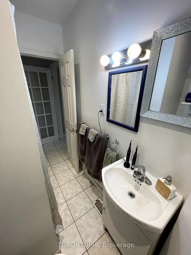 main - 2346.5 Queen St E, House detached with 2 bedrooms, 1 bathrooms and 0 parking in Toronto ON | Image 15