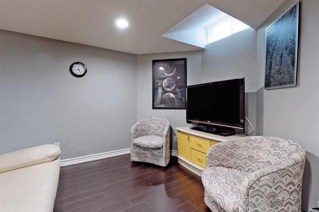 81 Beaumont Pl, Townhouse with 3 bedrooms, 3 bathrooms and 2 parking in Vaughan ON | Image 25