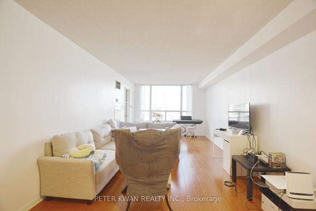 1005 - 100 Upper Madison Ave, Condo with 2 bedrooms, 2 bathrooms and 1 parking in Toronto ON | Image 9