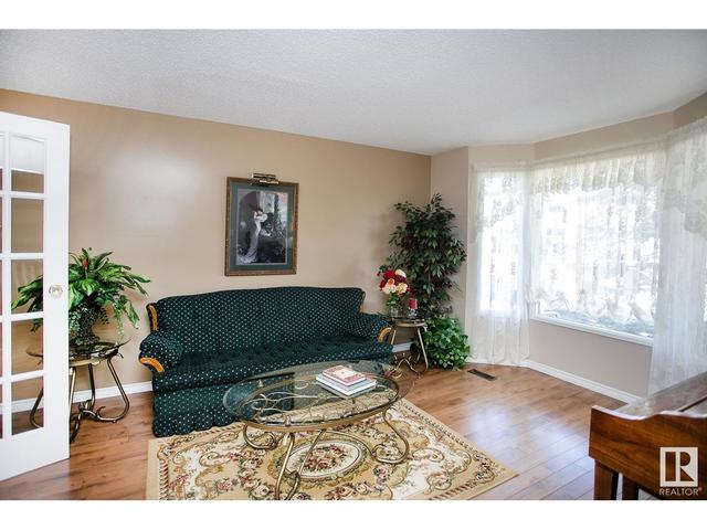 18519 70 Av Nw, House detached with 4 bedrooms, 2 bathrooms and null parking in Edmonton AB | Image 7