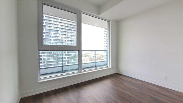 4302 - 5 Buttermill Ave, Condo with 3 bedrooms, 2 bathrooms and 1 parking in Vaughan ON | Image 3