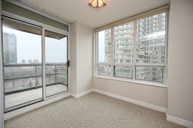 810 - 156 Enfield Pl, Condo with 2 bedrooms, 2 bathrooms and 2 parking in Mississauga ON | Image 4