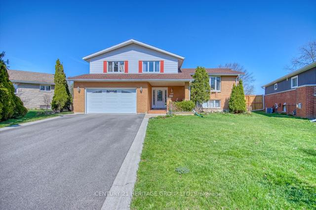 104 Inverness Cres, House detached with 3 bedrooms, 3 bathrooms and 8 parking in Kingston ON | Image 12