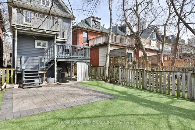 188 Quebec Ave, House detached with 3 bedrooms, 3 bathrooms and 1 parking in Toronto ON | Image 32