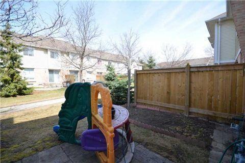 81 Wickstead Crt, Townhouse with 3 bedrooms, 2 bathrooms and 1 parking in Brampton ON | Image 20