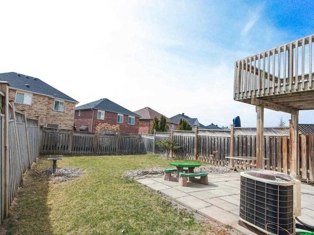 207 Bean Cres, House semidetached with 3 bedrooms, 3 bathrooms and 2 parking in Ajax ON | Image 33