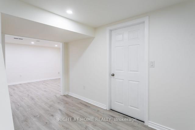 279 East 45th St, House detached with 2 bedrooms, 2 bathrooms and 3 parking in Hamilton ON | Image 15