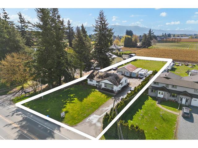 33120 Huntingdon Road, House detached with 5 bedrooms, 3 bathrooms and 15 parking in Abbotsford BC | Image 1