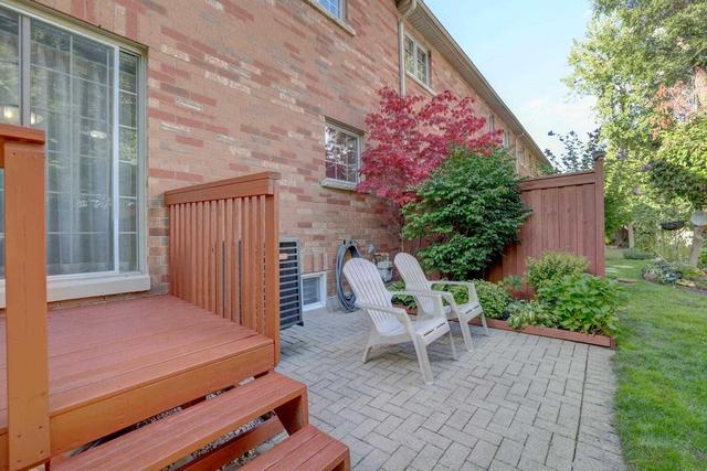 10 - 3040 Fifth Line W, Townhouse with 3 bedrooms, 3 bathrooms and 2 parking in Mississauga ON | Image 27