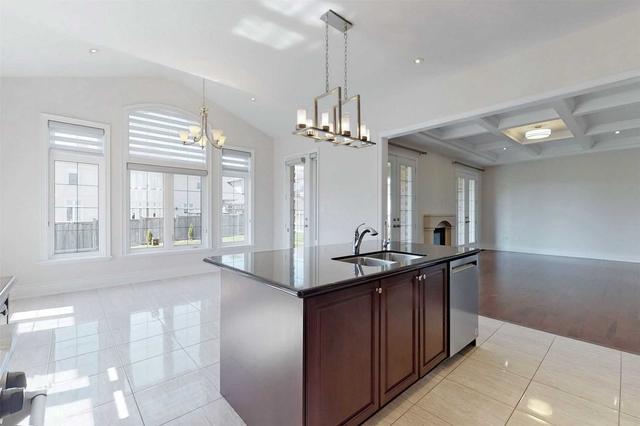 2 Virtue Cres, House detached with 4 bedrooms, 4 bathrooms and 7 parking in Vaughan ON | Image 40