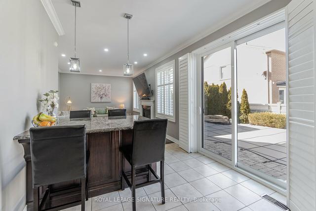 2236 Glazebrook Circ, House detached with 4 bedrooms, 3 bathrooms and 4 parking in Oakville ON | Image 8
