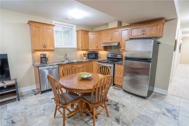 33 Cherry St, House detached with 3 bedrooms, 4 bathrooms and 5 parking in St. Catharines ON | Image 21