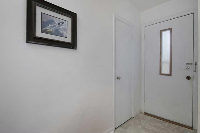 1002 Warden Ave, House detached with 3 bedrooms, 1 bathrooms and 3 parking in Toronto ON | Image 3