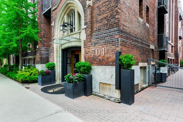 302 - 701 Dovercourt Rd, Condo with 2 bedrooms, 3 bathrooms and 1 parking in Toronto ON | Image 12