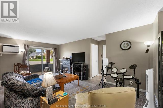 a107 - 12 Montgomery Drive, Condo with 3 bedrooms, 2 bathrooms and null parking in Chatham Kent ON | Image 26