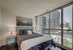 1004 - 23 Sheppard Ave E, Condo with 2 bedrooms, 2 bathrooms and 1 parking in Toronto ON | Image 5
