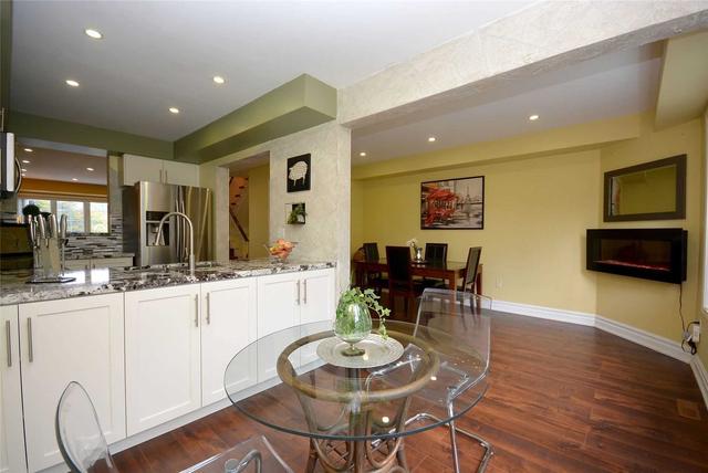87 - 80 Acorn Pl, Townhouse with 3 bedrooms, 4 bathrooms and 2 parking in Mississauga ON | Image 12