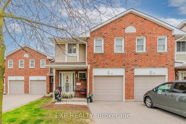 4 - 210 Highland Cres, Townhouse with 3 bedrooms, 4 bathrooms and 3 parking in Kitchener ON | Image 1