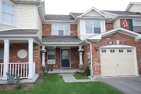 686 Edwards Ave, House attached with 3 bedrooms, 3 bathrooms and 1 parking in Milton ON | Image 1
