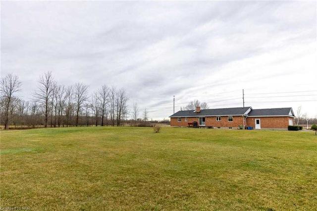 10214 Willoughby Dr, House detached with 3 bedrooms, 2 bathrooms and 12 parking in Niagara Falls ON | Image 23
