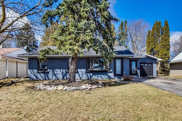 335 Broadway Ave, House detached with 3 bedrooms, 2 bathrooms and 5 parking in Orangeville ON | Image 1