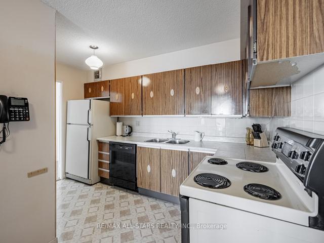 ph 2503 - 75 Emmett Ave, Condo with 3 bedrooms, 2 bathrooms and 1 parking in Toronto ON | Image 6