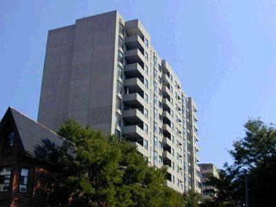 th80 - 86 Gloucester St, Condo with 2 bedrooms, 3 bathrooms and 2 parking in Toronto ON | Image 1