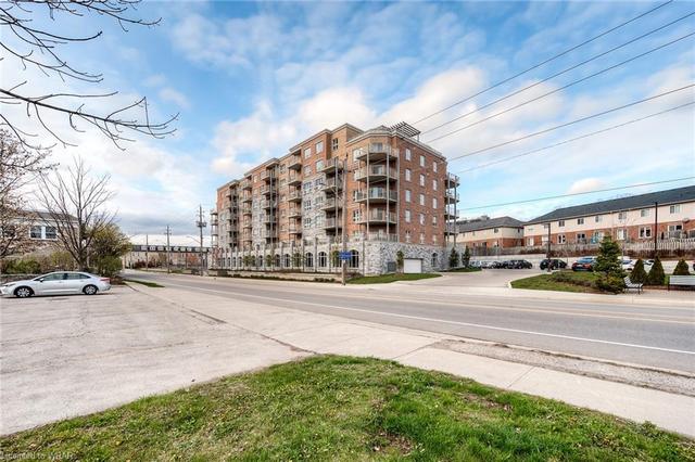 708 - 155 Water Street S, House attached with 2 bedrooms, 2 bathrooms and 1 parking in Cambridge ON | Image 12