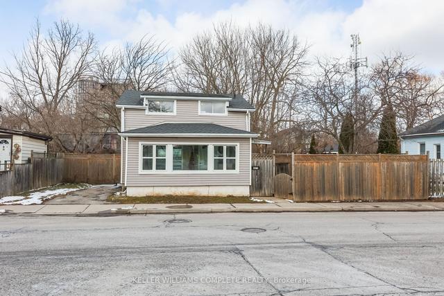 4471 Park St, House detached with 4 bedrooms, 2 bathrooms and 2 parking in Niagara Falls ON | Image 14