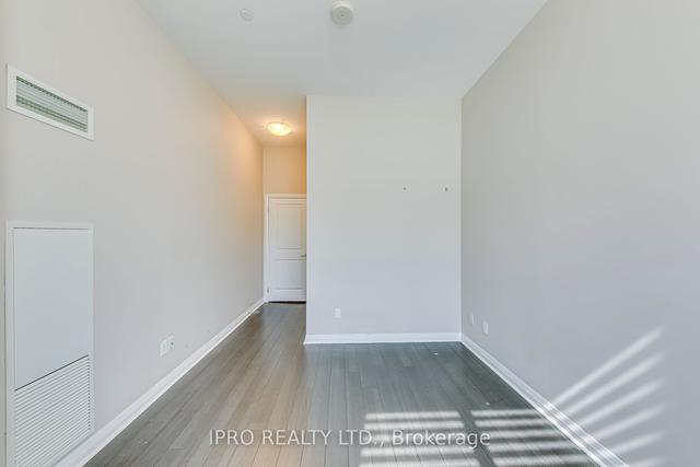 106 - 75 Eglinton Ave W, Condo with 3 bedrooms, 3 bathrooms and 1 parking in Mississauga ON | Image 18