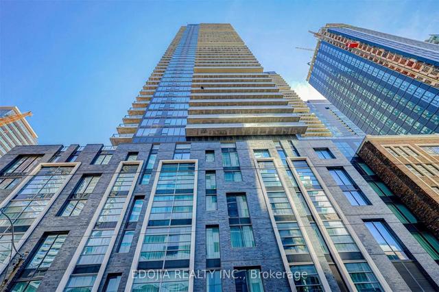 3508 - 125 Blue Jays Way, Condo with 2 bedrooms, 2 bathrooms and 1 parking in Toronto ON | Image 1